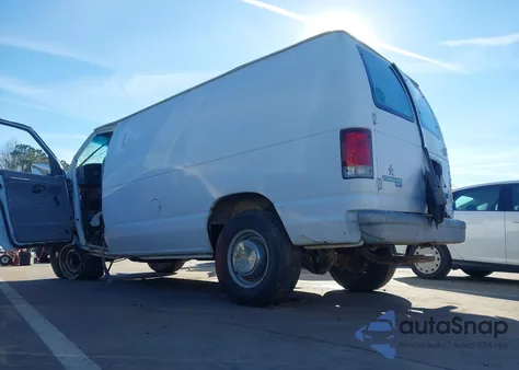 1997 Ford E-250 Standard z USA, uszkodzony, nr VIN 1FTHE24L6VHB49266